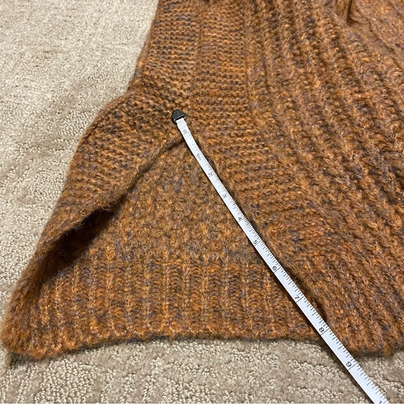 NWT {Anthropologie} Marled Chunky Knit Fringe Oversized Poncho Bronze - One Size - Picture 12 of 16